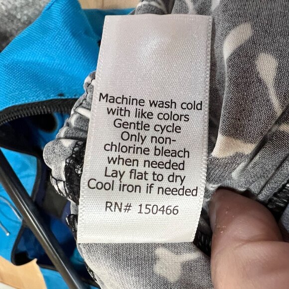 41 Hawthorn Floral Print Jersey Jumpsuit Black White Size Small Petite NWT - Picture 12 of 13